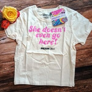 Cream T-Shirt for Women Size Medium